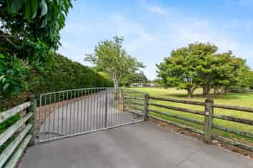 694 Ngunguru Road, Glenbervie