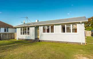Manawatu / Whanganui - Address withheld