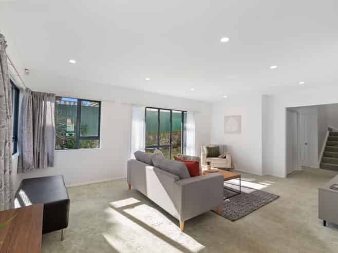 6 Fowlds Avenue, Sandringham
