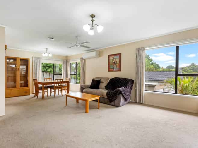 2/18 Abercrombie Street, Howick