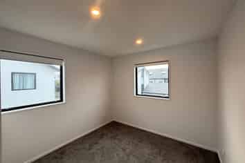 2/56 Olliviers Road, Phillipstown