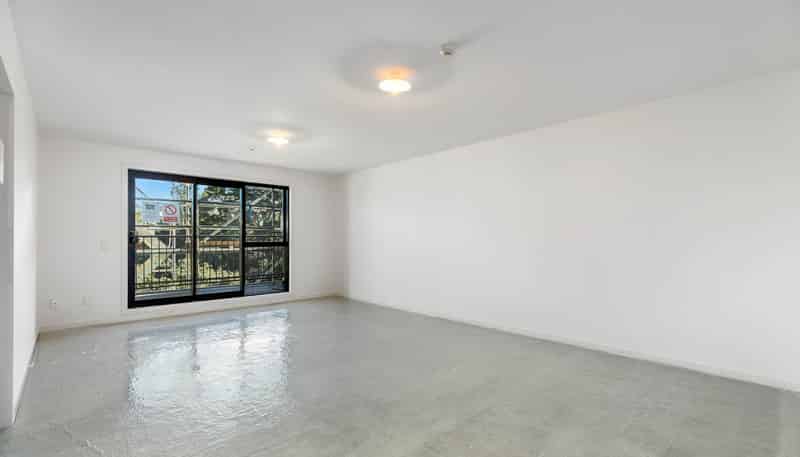 33/241 Hinemoa Street, Birkenhead