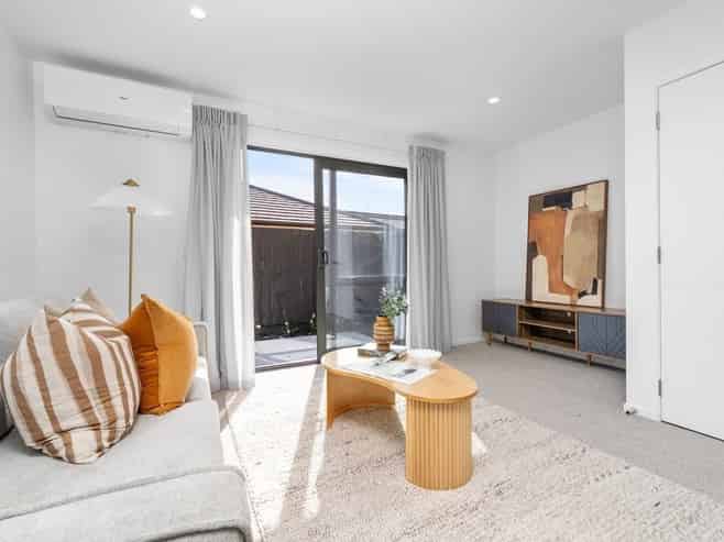 2/9 Vesty Avenue, Hillcrest