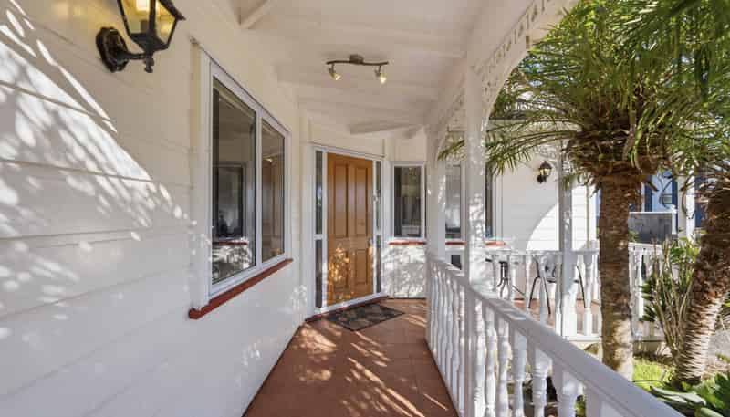 33 View Road, Henderson