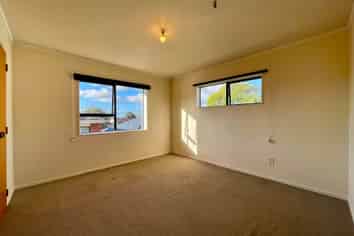 2/3195 Great North Road, New Lynn