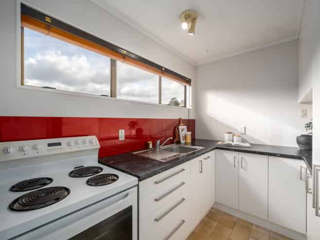 5A Norbert Street, Brown Owl