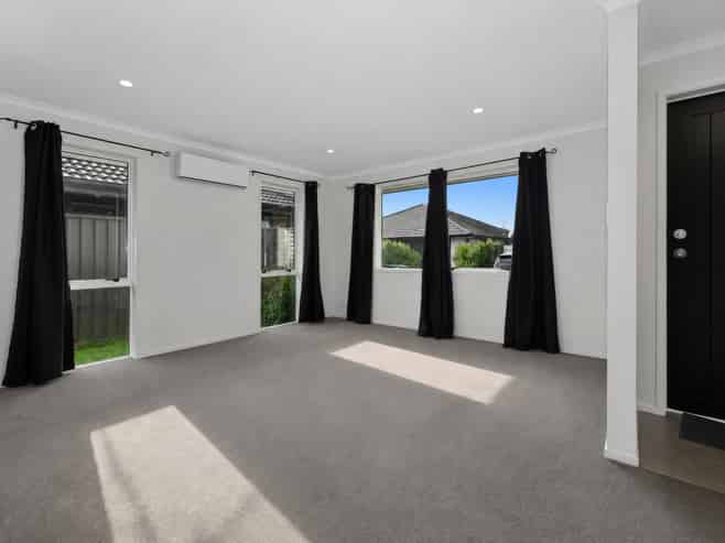 16 Raby Lane, Pyes Pa