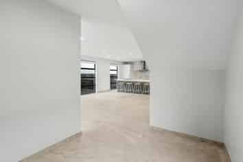 20 Canon St, Edgeware