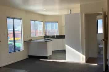 2/112 Poulson Street, Addington