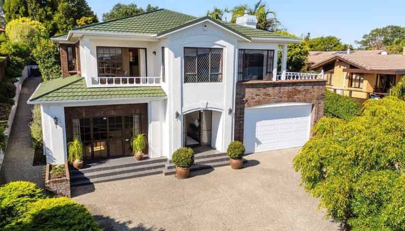 30 Sylvania Crescent, Lynfield