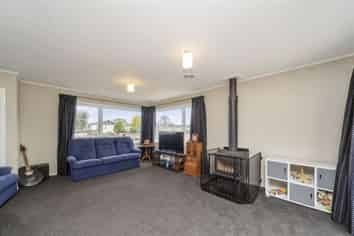 8 Tawa Street, Hawera
