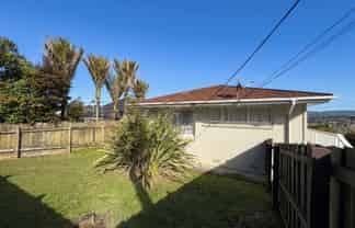 1/231 E Titirangi Road, Titirangi