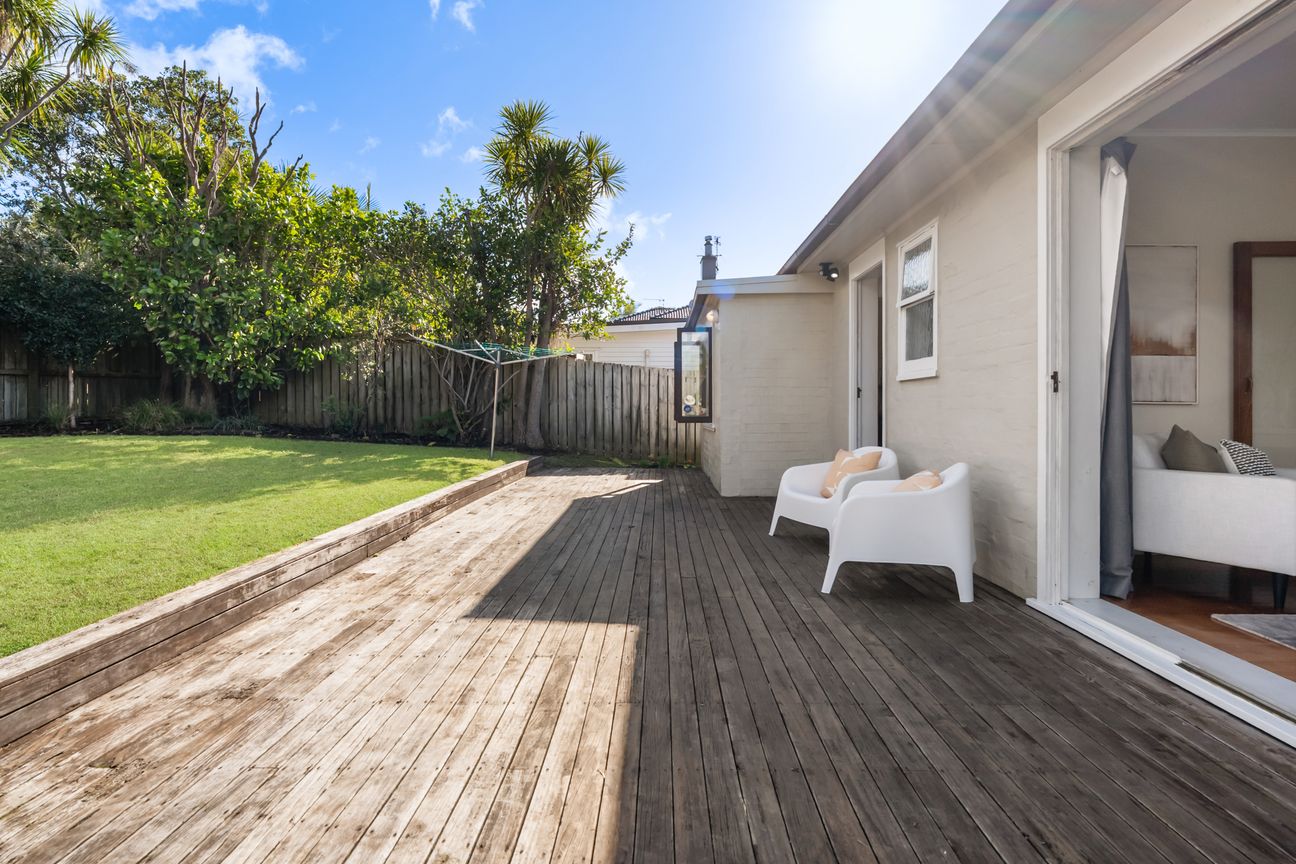 Charming Family Living in Point Chevalier - Altro
