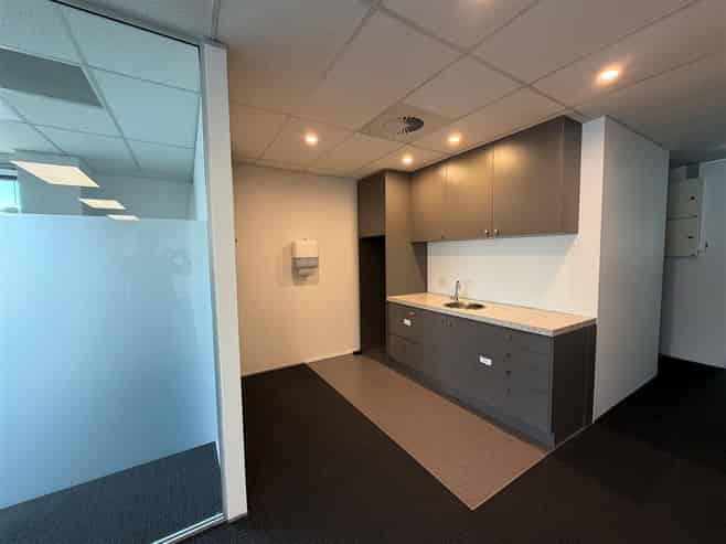 Bright Airport Office