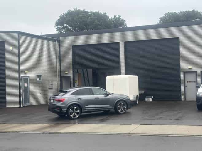 Compact Industrial Unit in Mount Maunganui