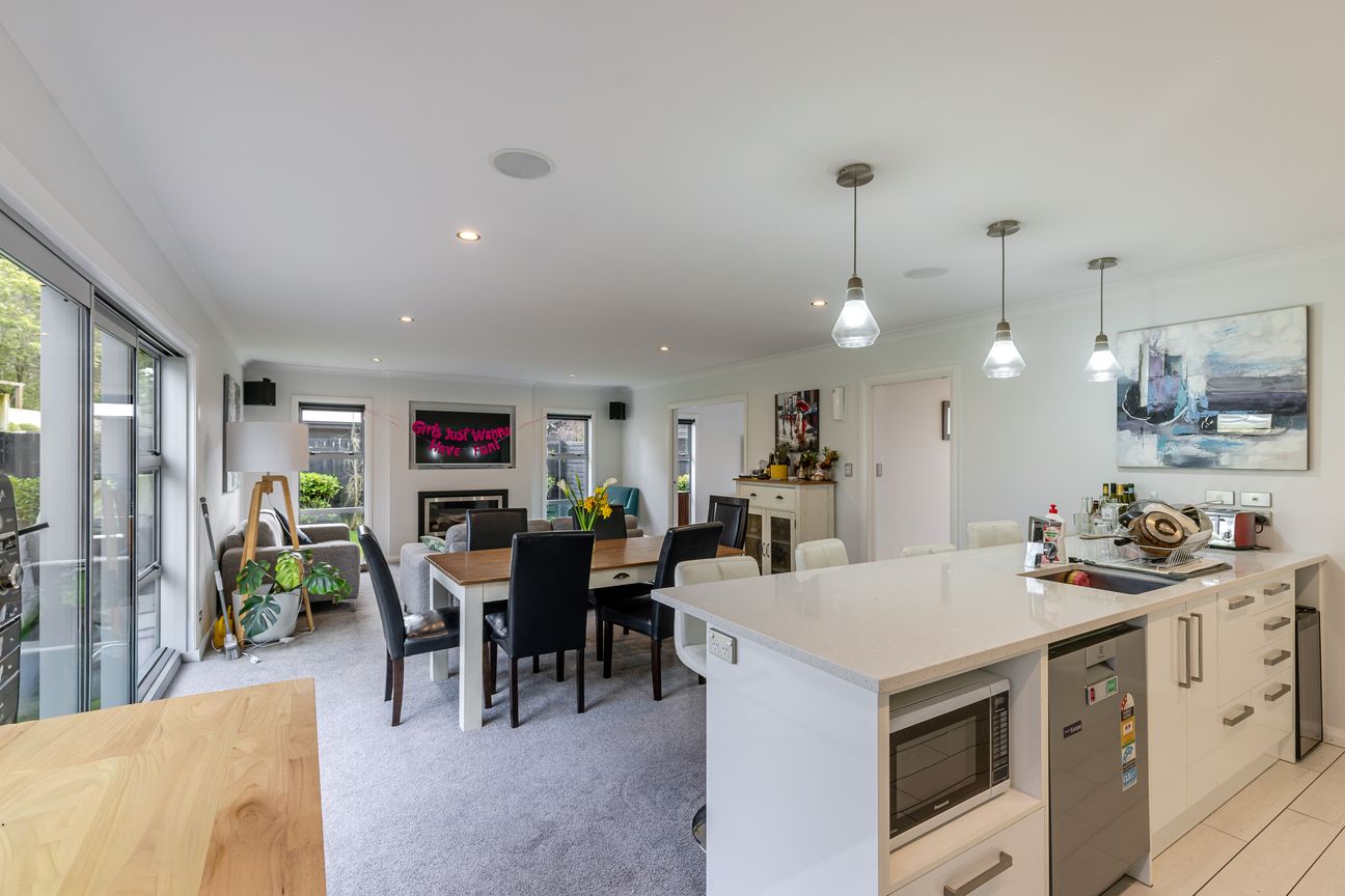 Fitzherbert Family Favourite - Vista 6