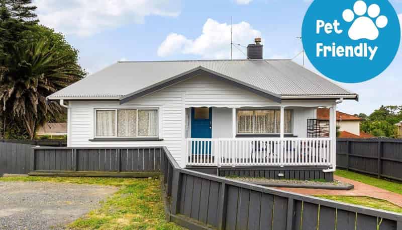 3183 Great North Road, New Lynn