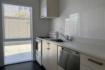 1/31 Clissold Street, Merivale