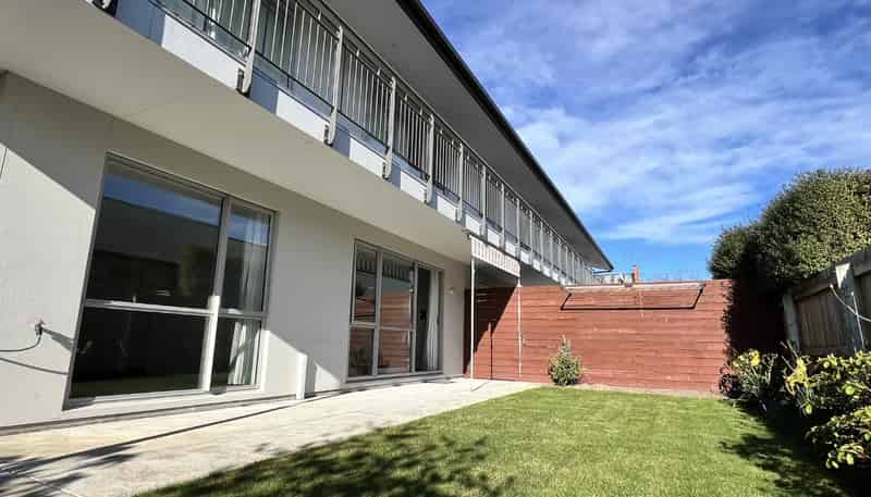 1/31 Clissold Street, Merivale