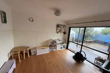 Gisborne - Address withheld