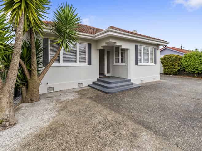 55 Devon Street, Glenholme