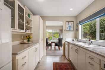 2/166 Rossall Street, Merivale