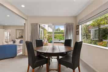 2/166 Rossall Street, Merivale