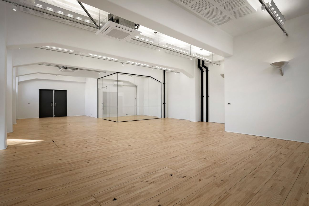 Character Office with Abundant Natural Light - Bild 3
