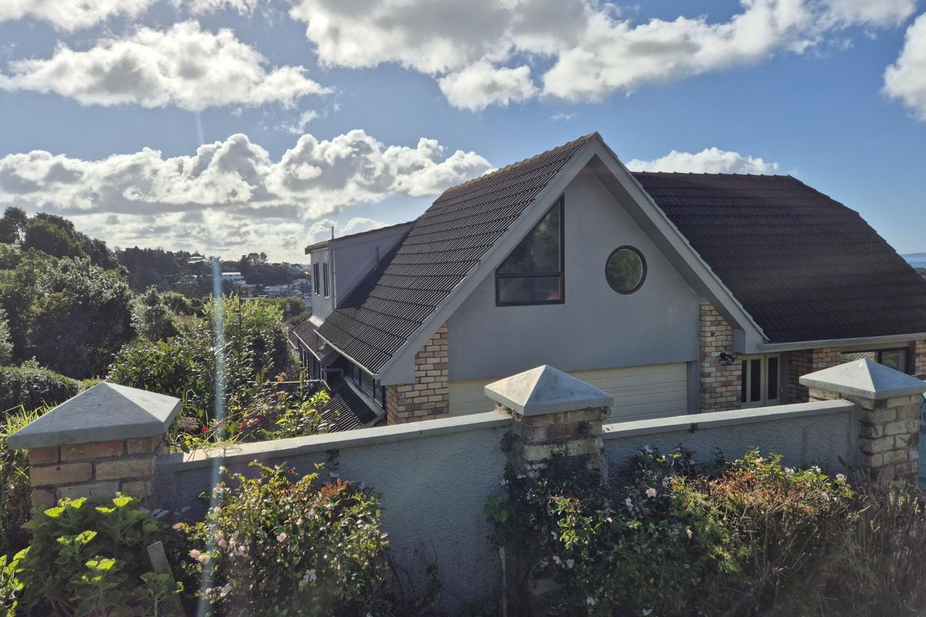 Large Family Home - Vista 2