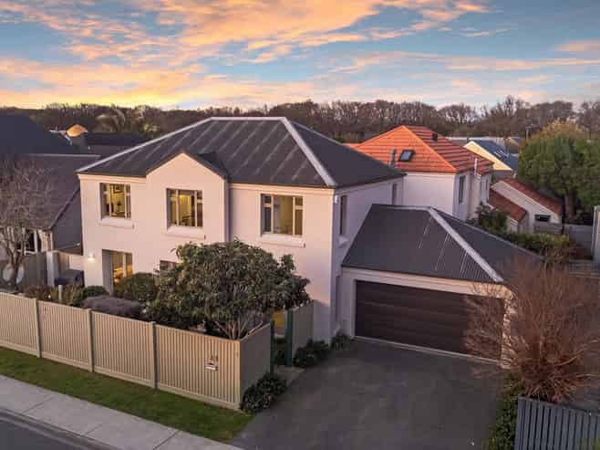 24 Brockworth Place, Riccarton