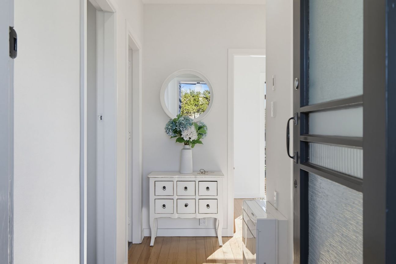 Beautifully Refreshed & Move-In Ready - Widok 5