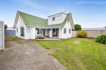 13 Green Lane, Hawera