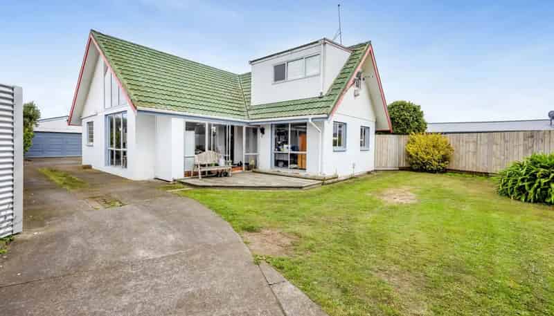 13 Green Lane, Hawera