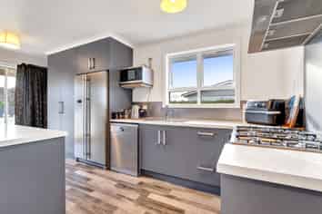 15 Grey Street, Normanby