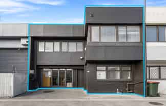 Quality Industrial in Dual Access Complex