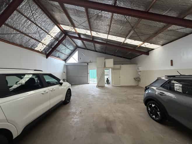 Investment or Owner-Occupier Opportunity