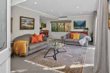 24C Charles Dickens Drive, Mellons Bay