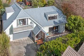 24C Charles Dickens Drive, Mellons Bay