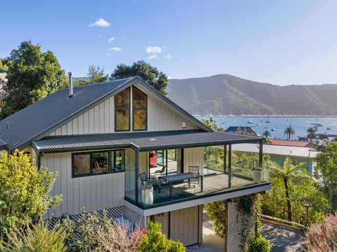 11 Amelia Crescent, Waikawa
