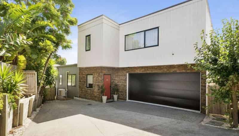 5B Hemsway Place, Sunnyhills