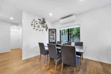 5B Hemsway Place, Sunnyhills