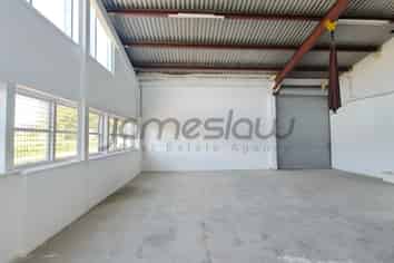 Mt Roskill 240sqm Visible Light Industrial