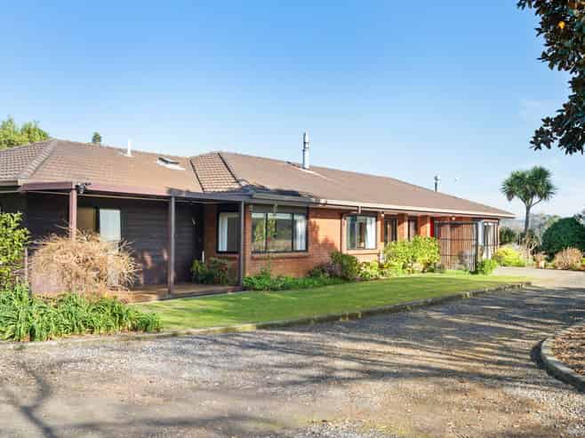 111 Pearson Road, Patumahoe