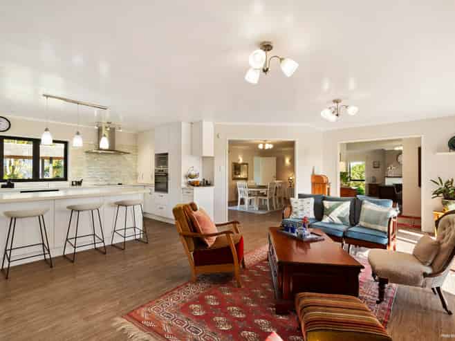 111 Pearson Road, Patumahoe