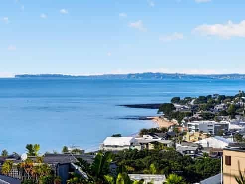 1/64 Seaview Road, Castor Bay