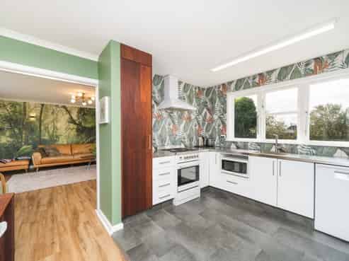 5 Woburn Place, Takaro