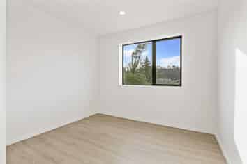 9/2 Blanc Road, Silverdale