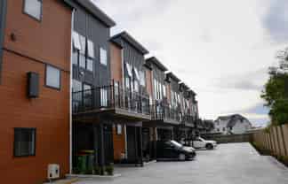 7B/183 Knighton Road, Hillcrest
