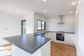Manawatu / Whanganui - Address withheld