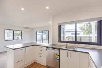 Manawatu / Whanganui - Address withheld
